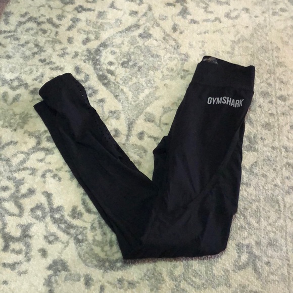 Gymshark dry leggings. Size small - Picture 2 of 2